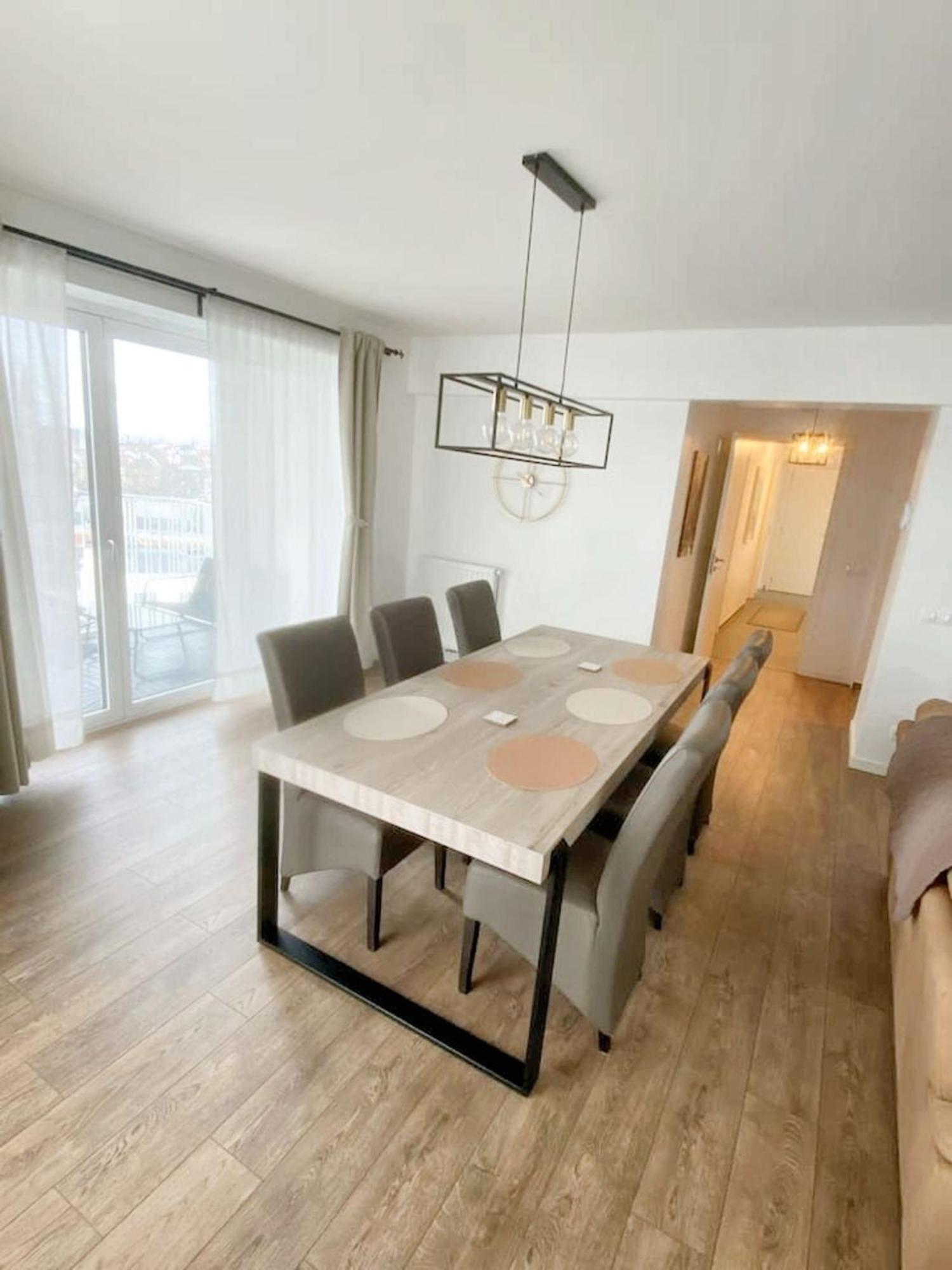 Modern Apartment In Cureghem Anderlecht 134 M² + Terrace Βρυξέλλες Εξωτερικό φωτογραφία
