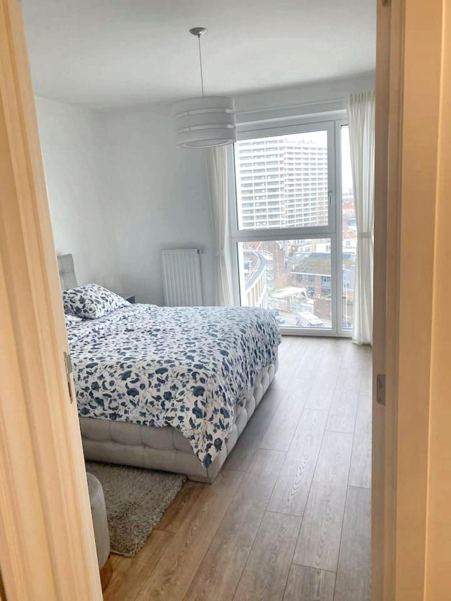 Modern Apartment In Cureghem Anderlecht 134 M² + Terrace Βρυξέλλες Εξωτερικό φωτογραφία