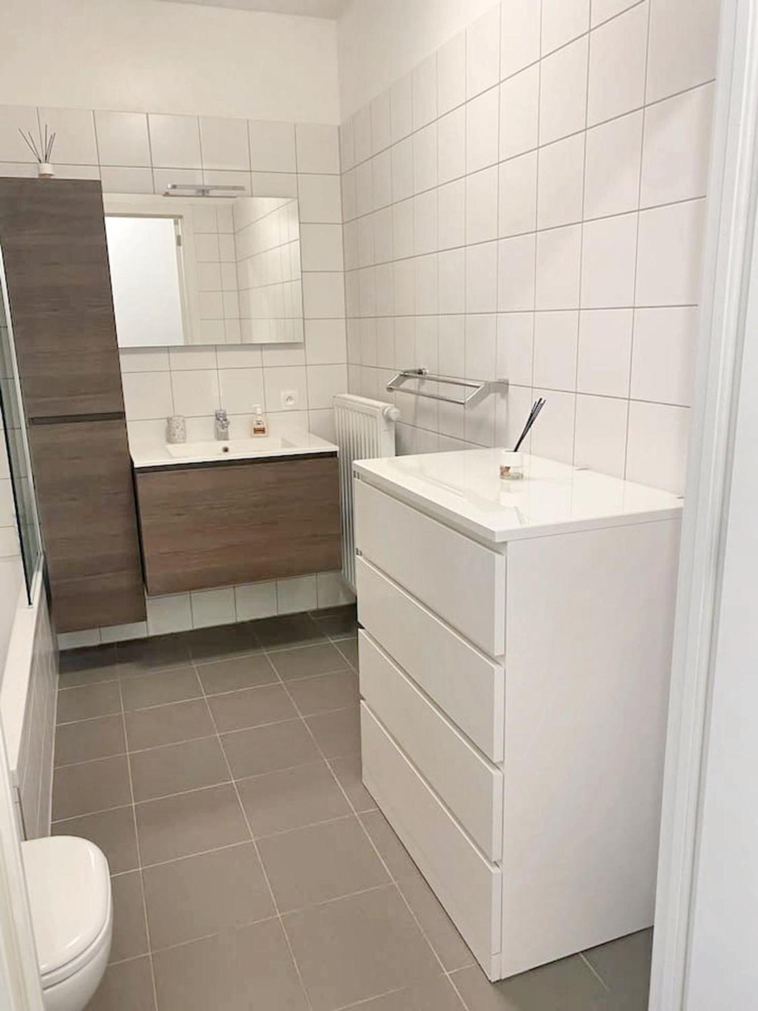 Modern Apartment In Cureghem Anderlecht 134 M² + Terrace Βρυξέλλες Εξωτερικό φωτογραφία